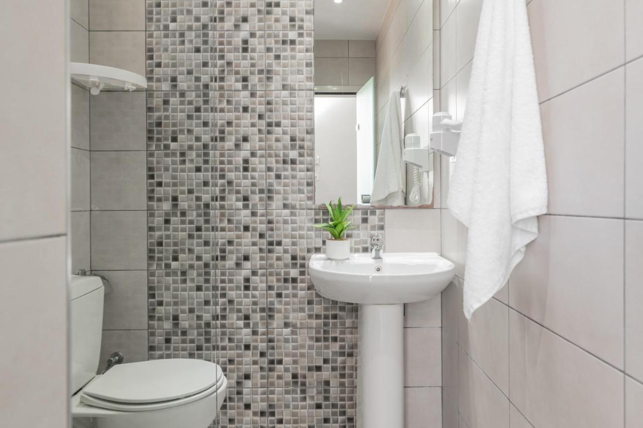 Rivulet Apartments ラガナス エクステリア 写真