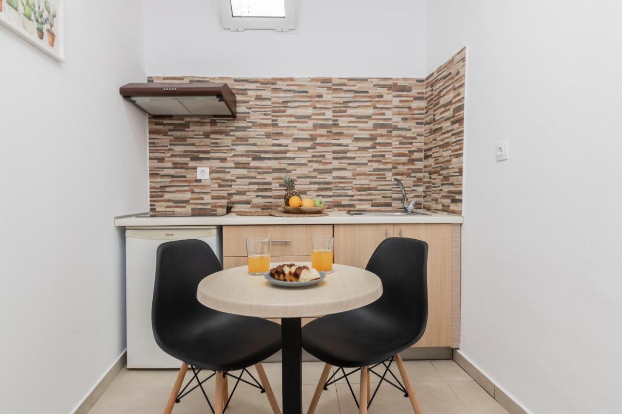 Rivulet Apartments ラガナス エクステリア 写真